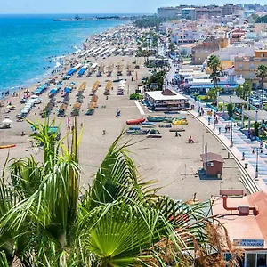 Adosado Con Encanto -130 M2 Y Wifi- Apartamento Torremolinos